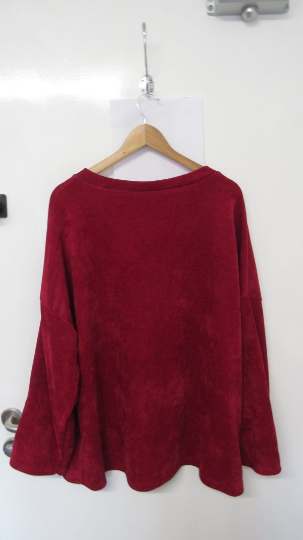 New Red V Neck Soft Chanelle Jumper One Size fits sizes 18 20 22 - Image 4