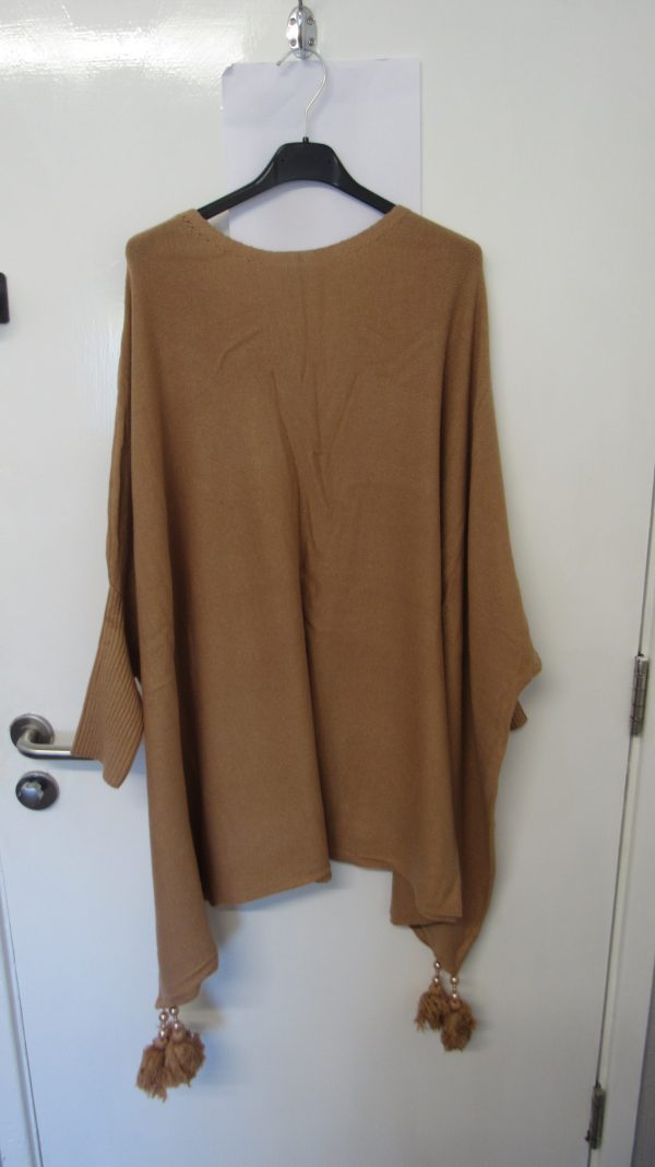 Camel Ladies Batwing Tassel Poncho One size fits sizes 16 18 20 22 24 26