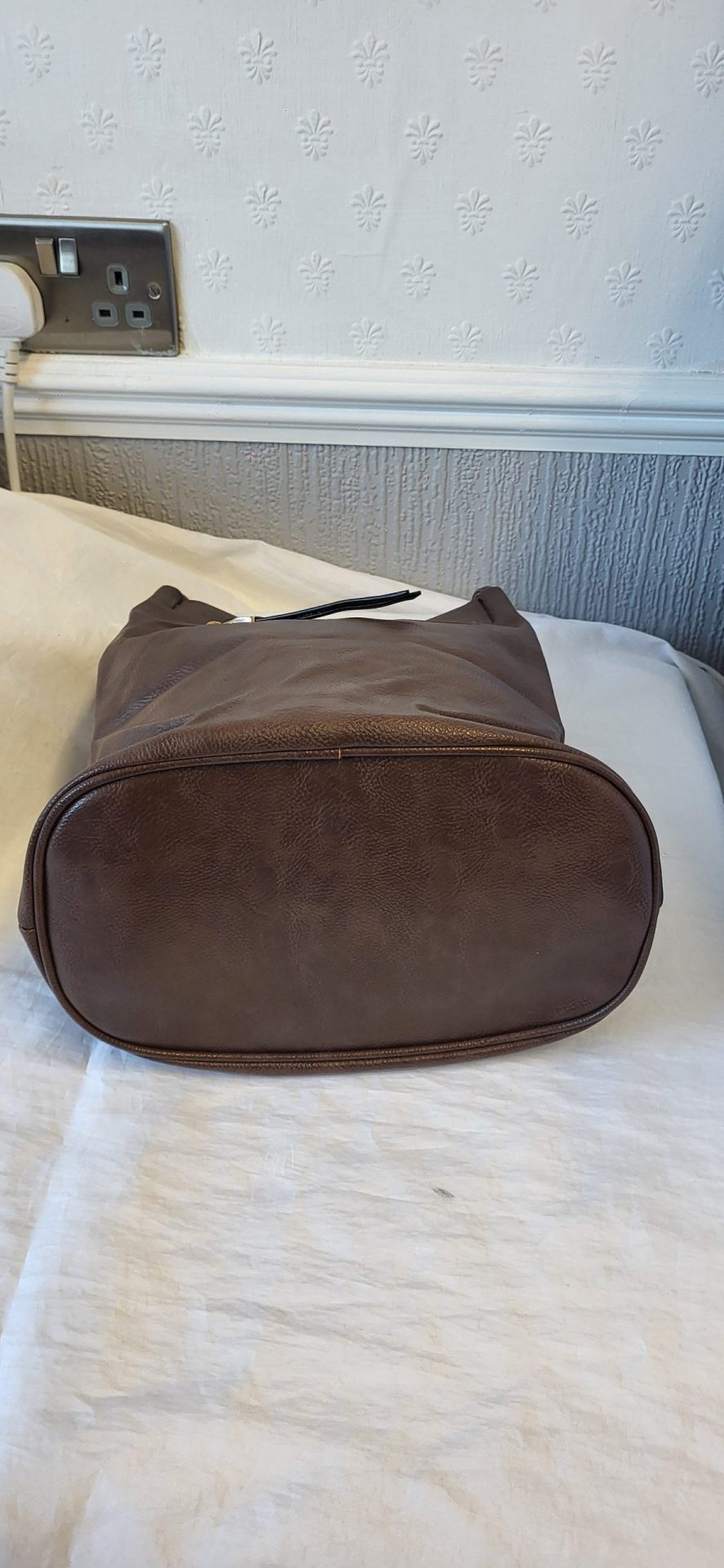 Shoulder Bag Coffee Brown - Image 6