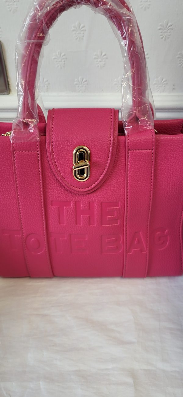 New Ladies Pink Twist Lock Tote Bag - Image 4