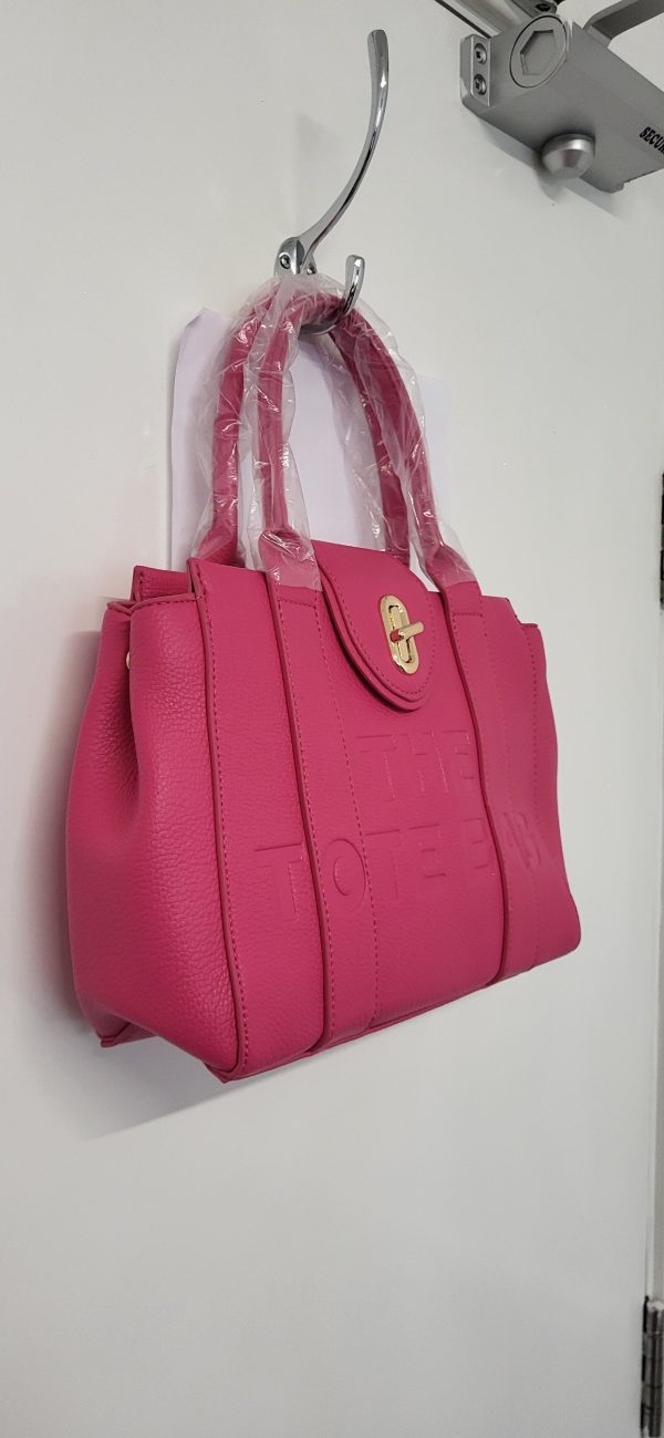 New Ladies Pink Twist Lock Tote Bag - Image 8