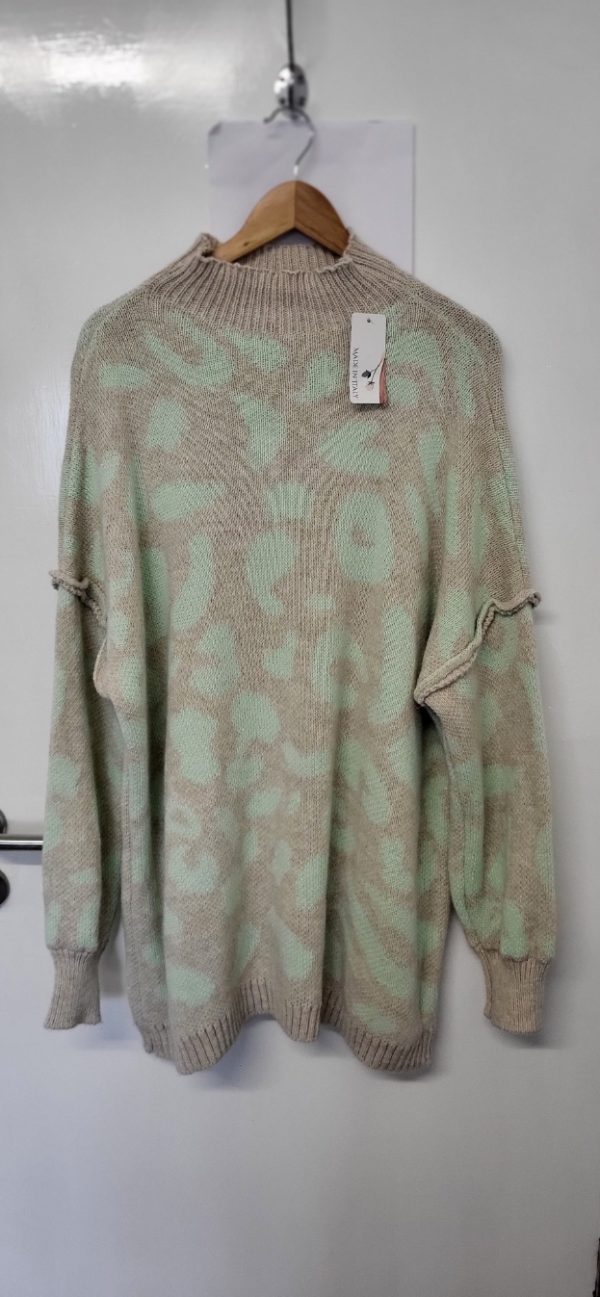 New Ladies Mint Green and Beige Leopard Print Long Jumper One Size fits sizes 18 20 22 24