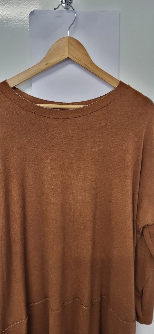 New Ladies Brown Edged with Silver Jumper One Size fits sizes 18 20 22 - Image 3