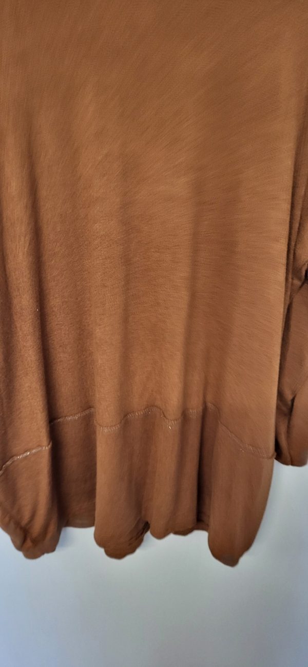 New Ladies Brown Edged with Silver Jumper One Size fits sizes 18 20 22 - Image 4