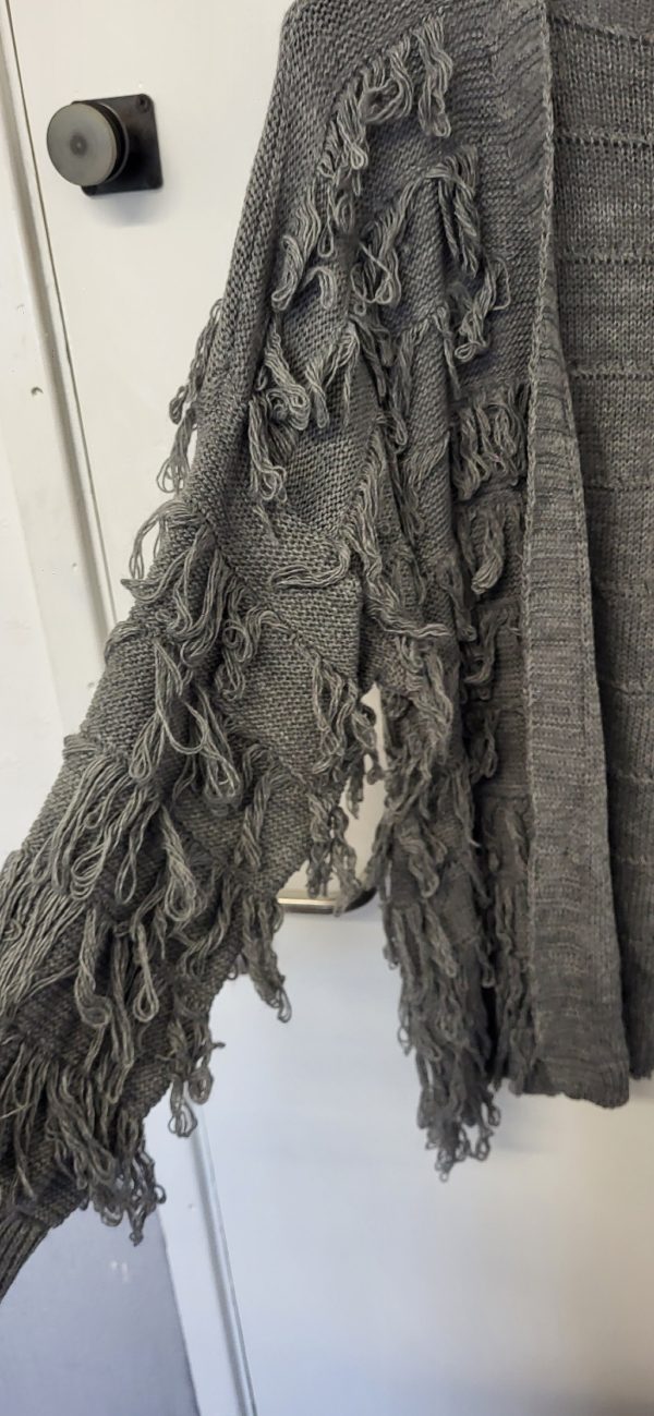 New Ladies Grey Ruffle Cardigan One Size fits sizes 16 18 20 22 - Image 3