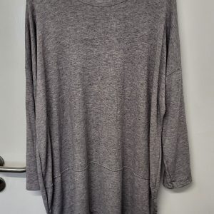 New Ladies Grey Edged with Silver Jumper One Size fits sizes 18 20 22