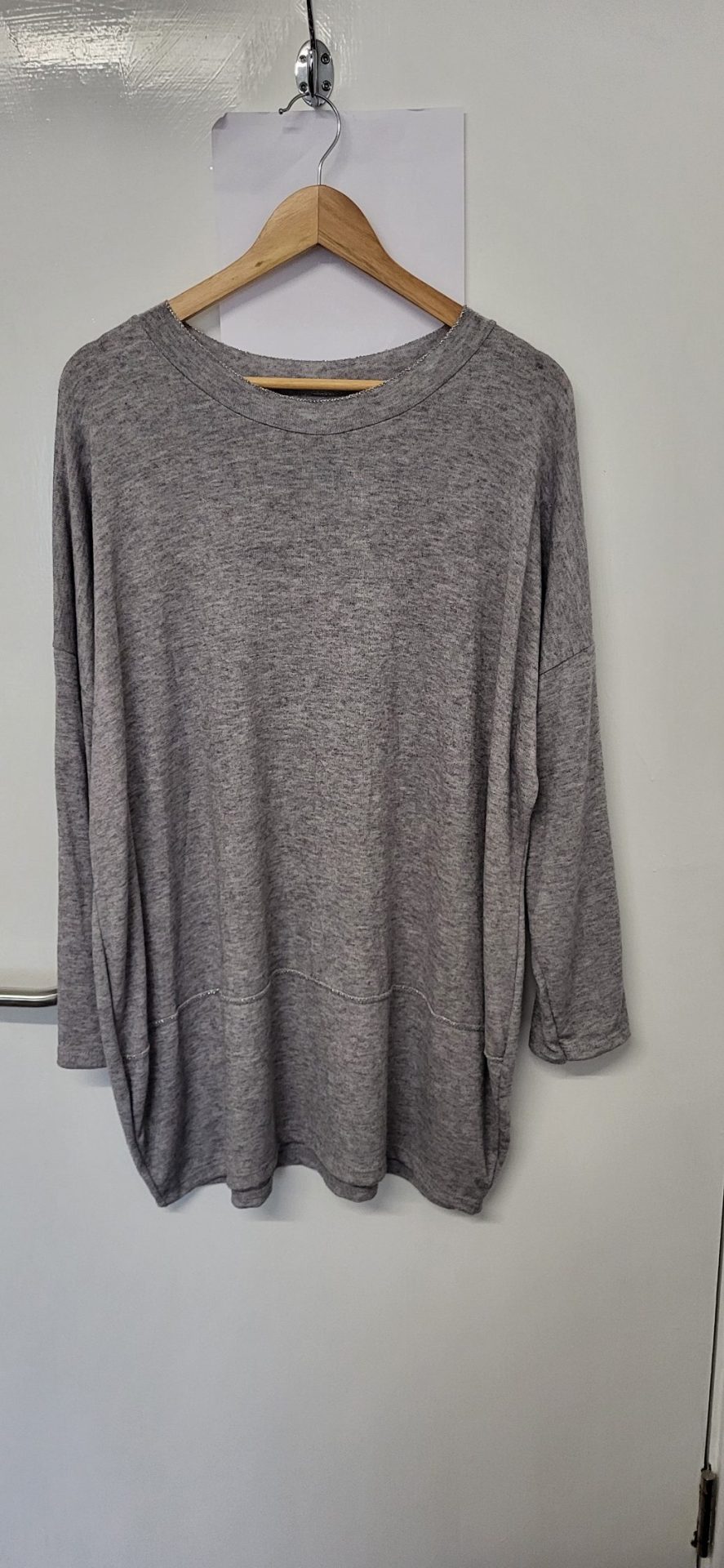 New Ladies Grey Edged with Silver Jumper One Size fits sizes 18 20 22 - Image 2