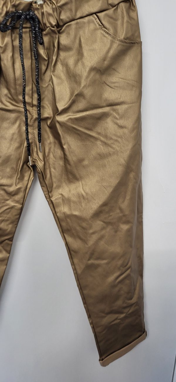 New Ladies Gold Coated Trousers Roll Up One Size fits sizes 18 20 Size 2 - Image 4