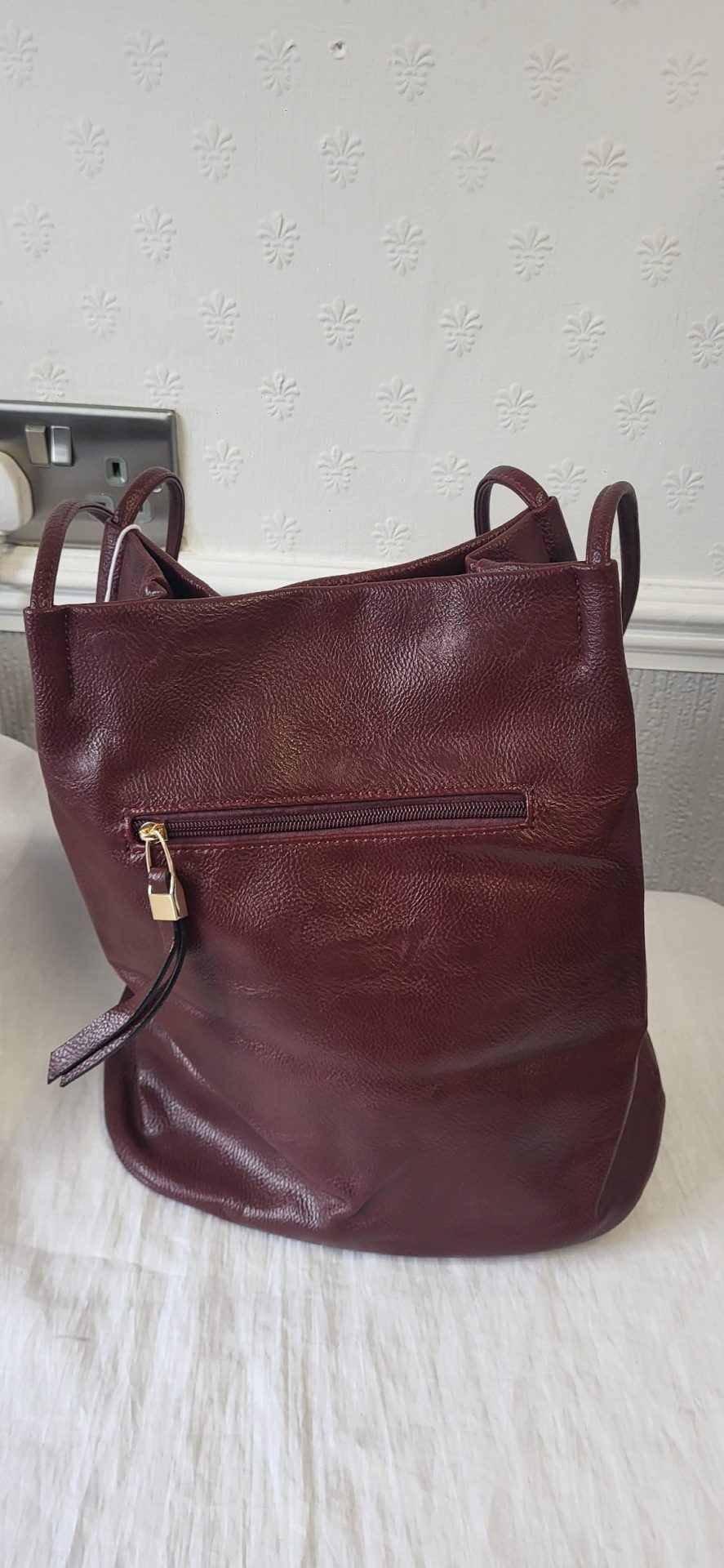 Shoulder Bag Burgundy - Image 4