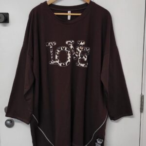 New Ladies Brown Love Sweatshirt One Size fits sizes 18 20 22