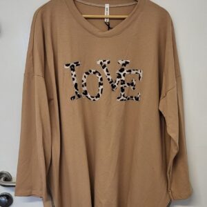 New Ladies Camel Love Sweatshirt One Size fits sizes 18 20 22