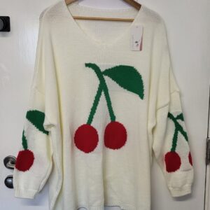 New Winter White Cherry Jumper One Size fits sizes 18 20 22 24