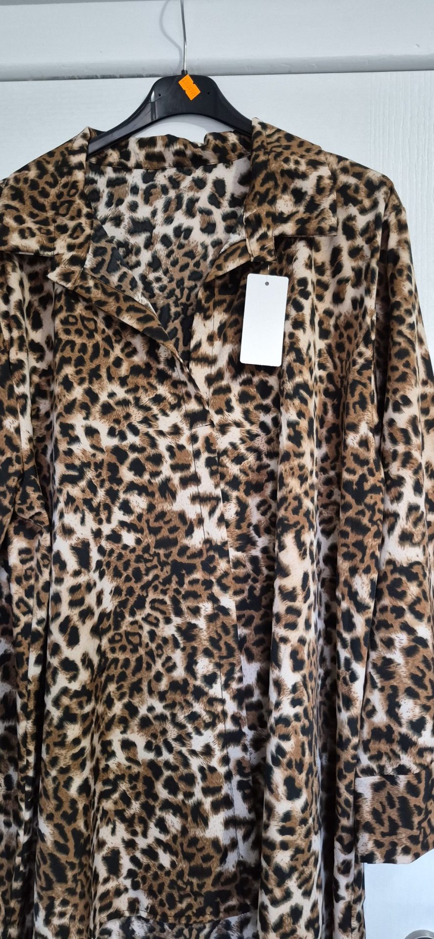 New Ladies Animal Print Top One Size fits sizes 18 20 22 - Image 4