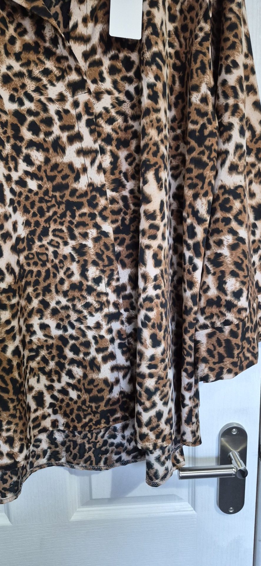 New Ladies Animal Print Top One Size fits sizes 18 20 22 - Image 5