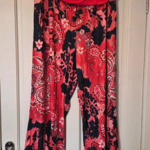 Red Floral Ladies Plus Size Harem Trousers Pants Size 2XL Size UK 20 NON RETURNABLE