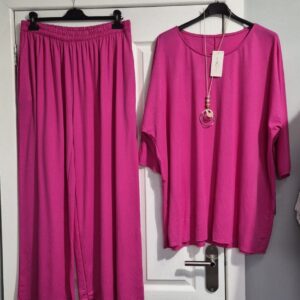 New Cerise Pink 2 Piece Set Trousers and Top One Size fits sizes 18 20 22 24