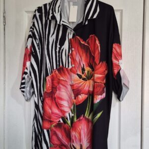 NEW Ladies Black Flower Button Up Shirt Blouse One size fits sizes 18 20 22 24