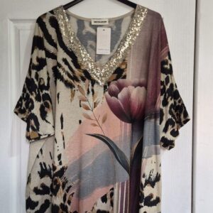 New Ladies V Neck Sequin Tulip Tunic Top One Size fits sizes 18 20 22 24 NON RETURNABLE