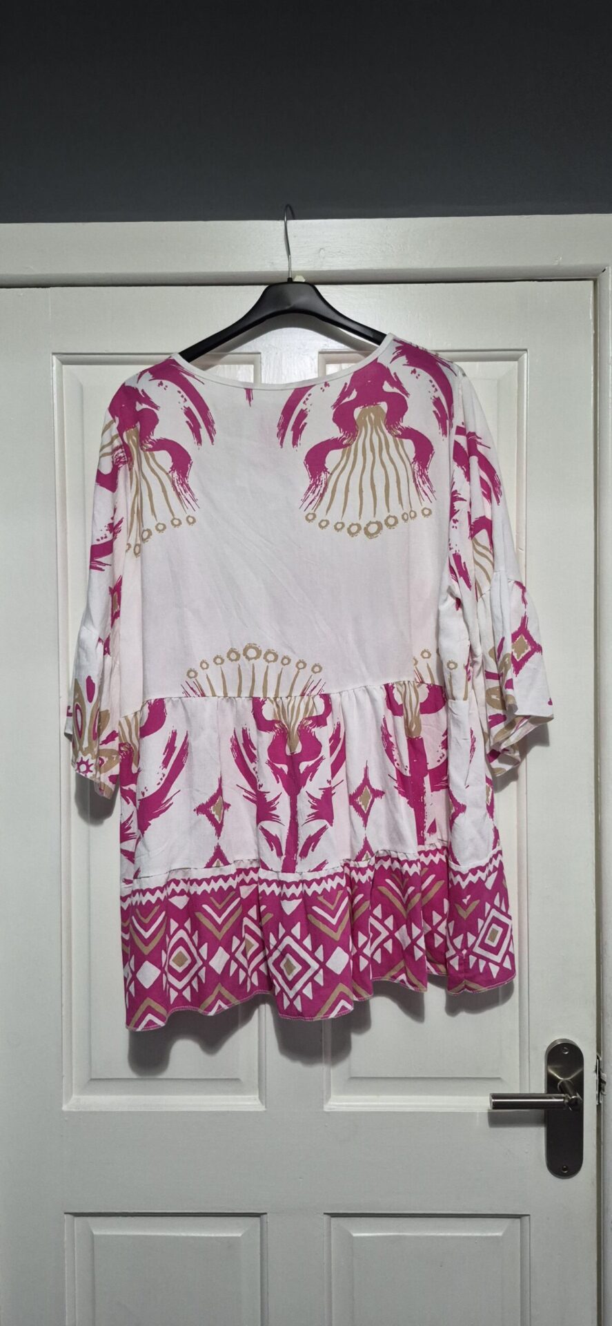 New Ladies Cerise Pink Pattern Top One Size fits sizes 18 20 22 - Image 2