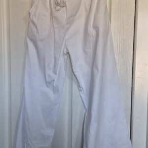 New Ladies White Wide Leg Stretchy Magic Trousers One Size fits sizes 10-16 Size 1
