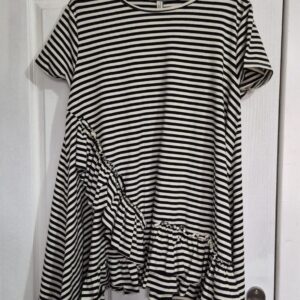 New Ladies Black Cream Stripe Frill Bottom Tunic Top One Size fits sizes 18 20 22 NON RETURNABLE