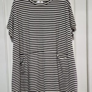 Ladies Black White Stripe Pocket Tunic or Dress One Size fits sizes 18 20 22 24