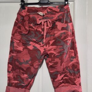 NEW Ladies Coral Camo Magic Shorts One Size Fits sizes 12 14 16 18 Size 1