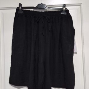 Lovely Plain Black Pocket Shorts One Size fits sizes 16-22