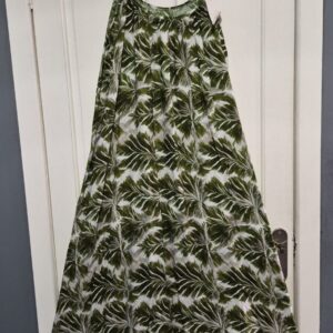 Lovely Leaf print Sun Dress in Green One Size fits sizes 16 18 20 22