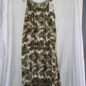 Lovely Leaf print Sun Dress in Green One Size fits sizes 16 18 20 22